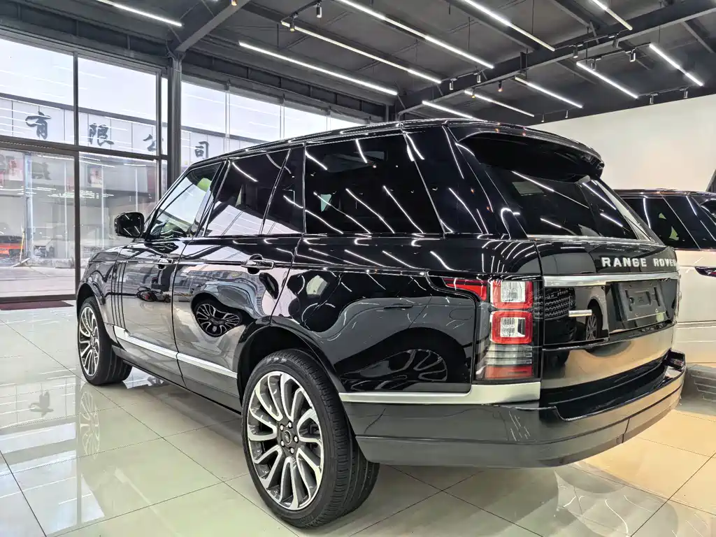 Land Rover Range Rover 2017 — фото 2