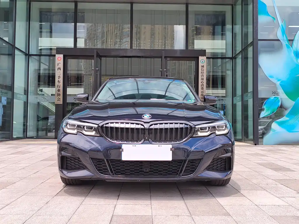 BMW 3 Series 2021