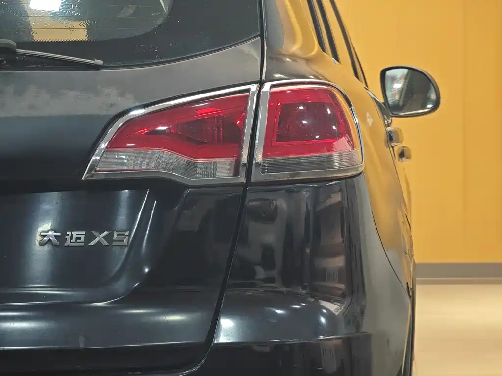 Zotye X5 2016 — фото 25