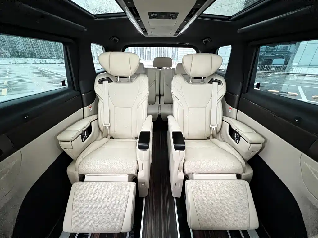 Toyota Alphard 2024 — фото 9