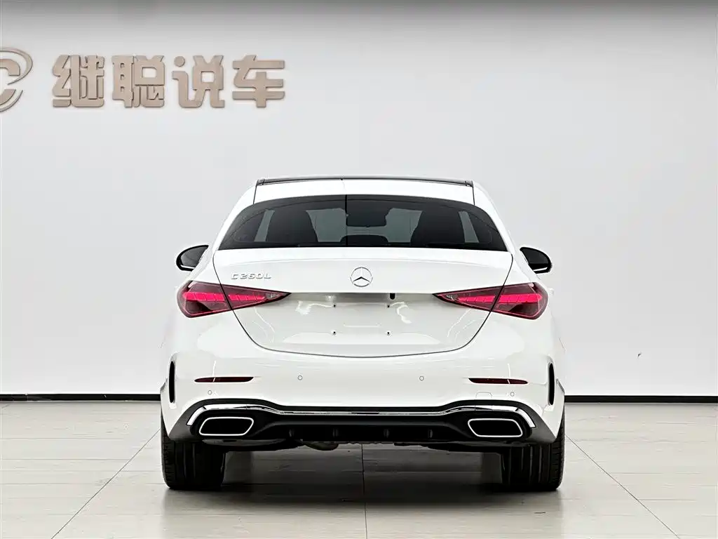 Mercedes-Benz C-Class 2024