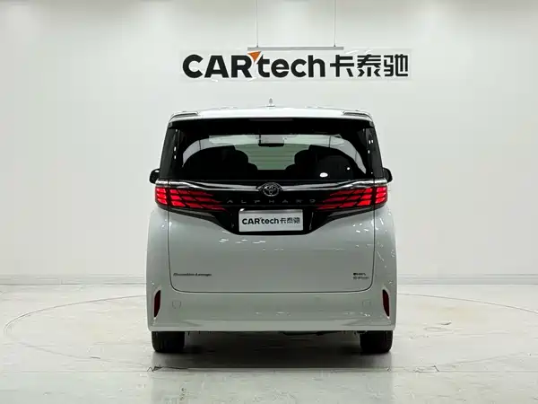 Toyota Alphard 2024