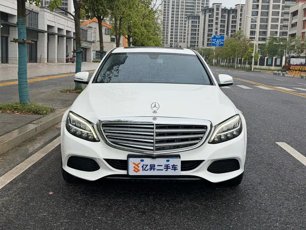 Mercedes-Benz C-Class 2019