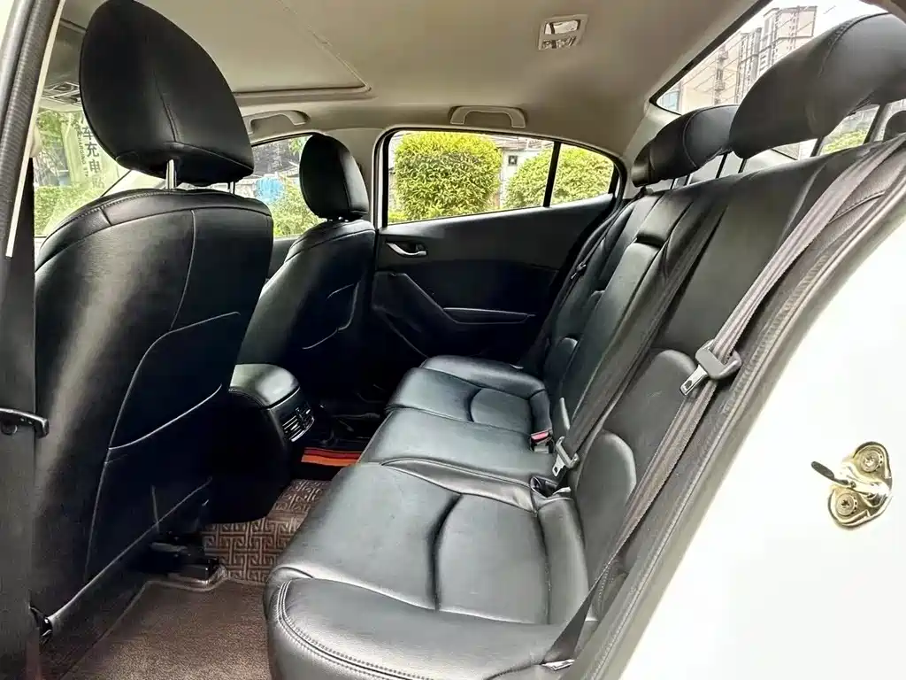 Mazda 3 Axela 2019