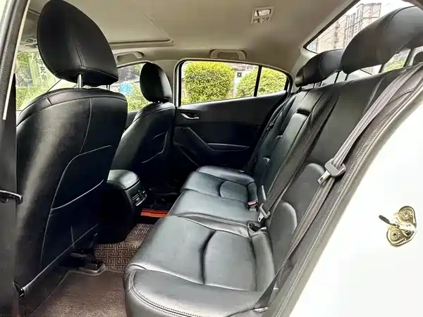 Mazda 3 Axela 2019