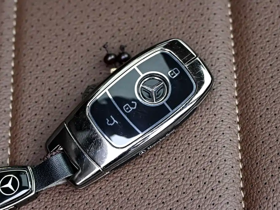 Mercedes-Benz GLS 2025 — фото 38