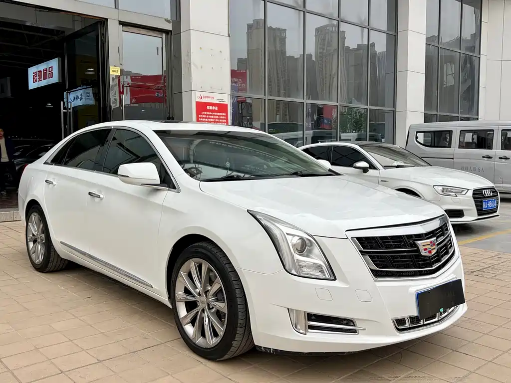 Cadillac XTS 2015 — фото 3