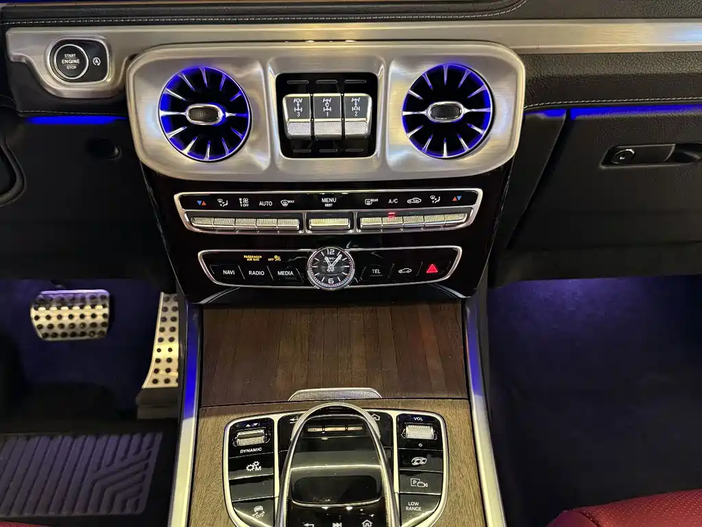 Mercedes-Benz G-Class 2022 — фото 10