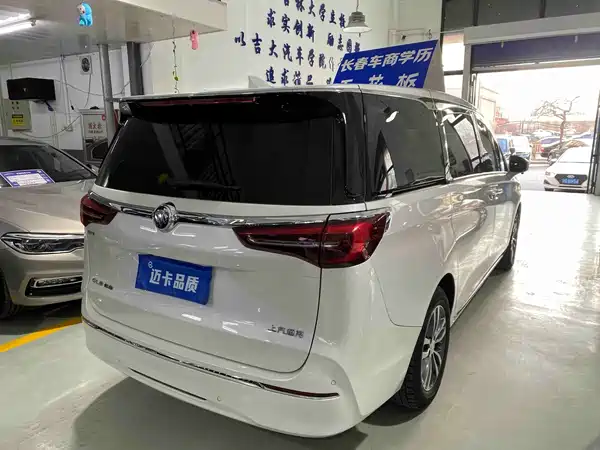 Buick GL8 2023