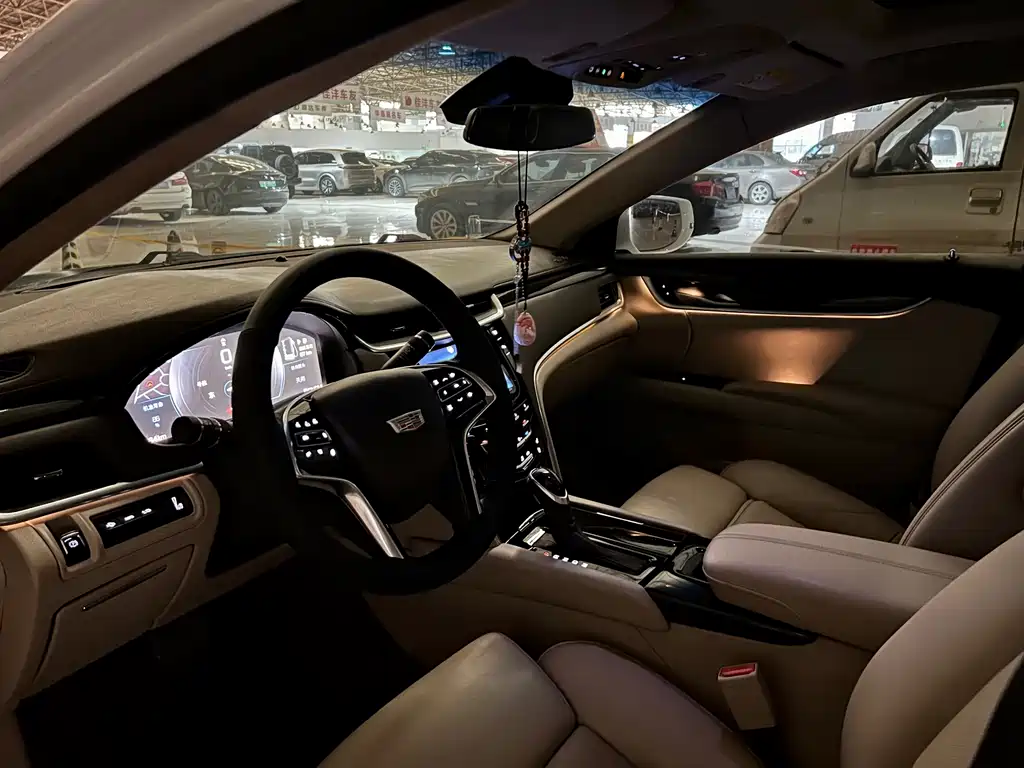 Cadillac XTS 2015 — фото 13