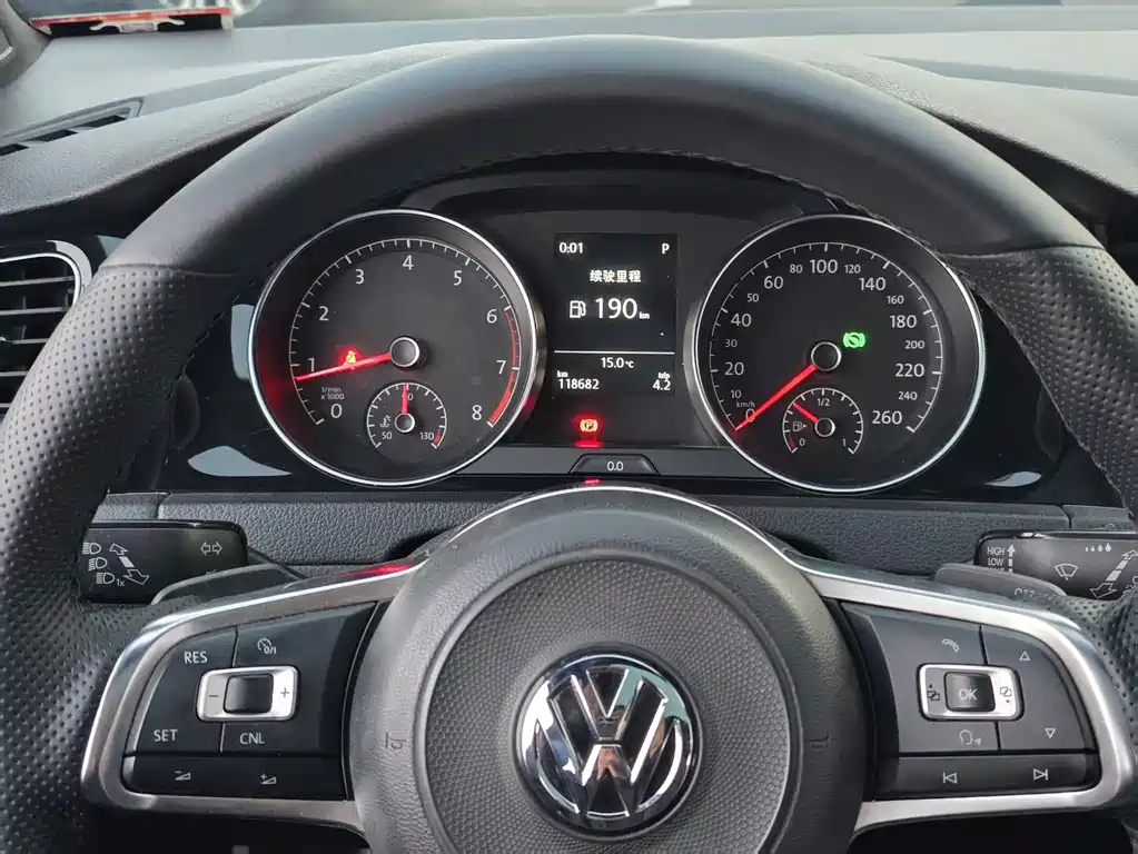 Volkswagen Golf 2018 — фото 16