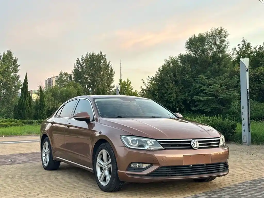 Volkswagen Lamando 2015