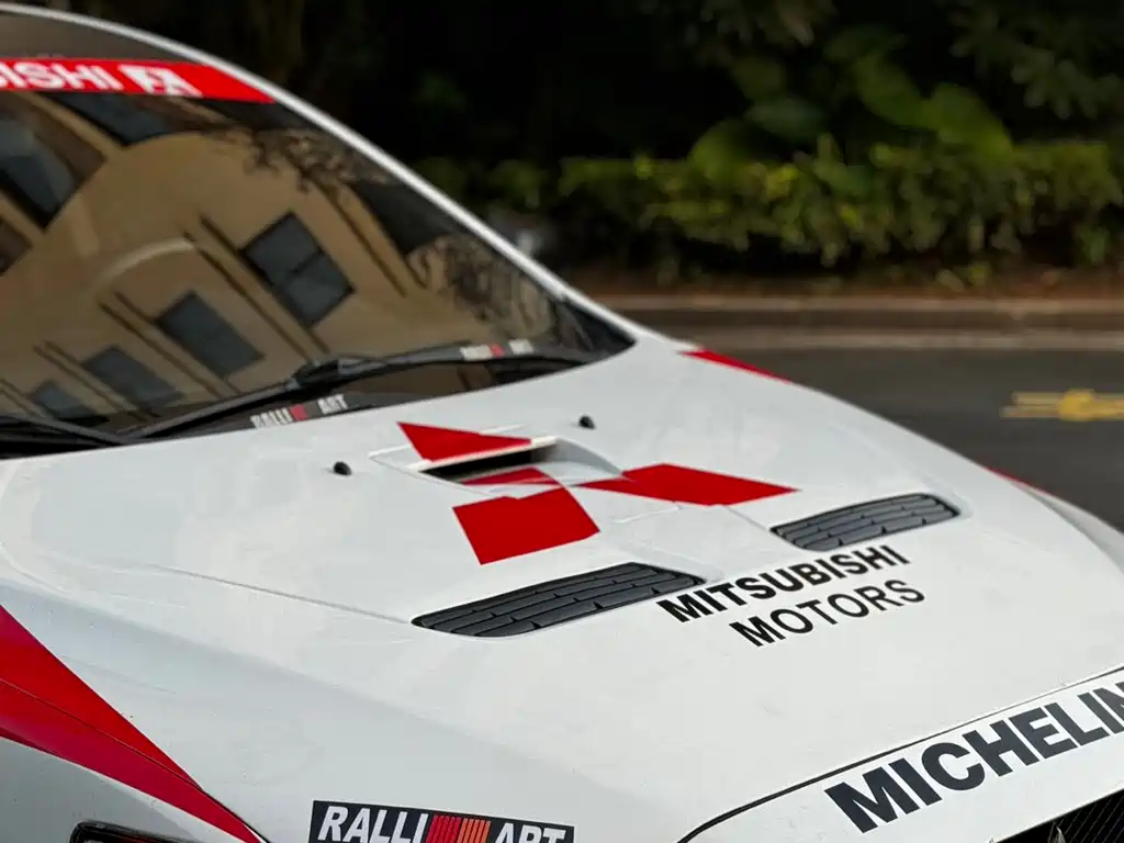 Mitsubishi Lancer EX 2012