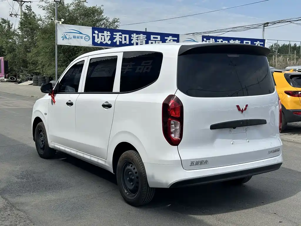 Wuling Hongguang New Energy 2025 — фото 9