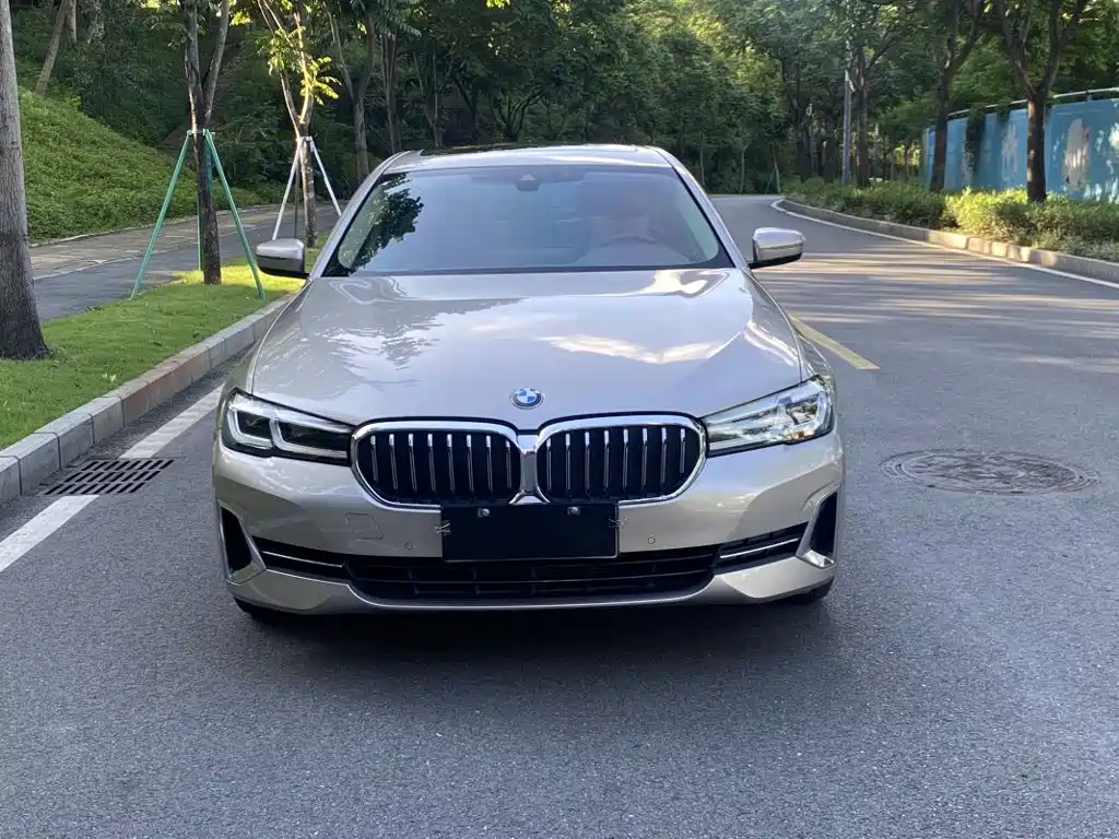 BMW 5 Series 2023