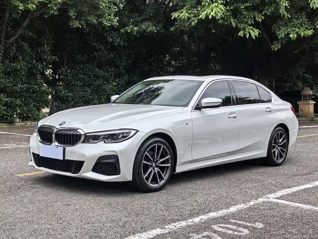 BMW 3 Series 2021