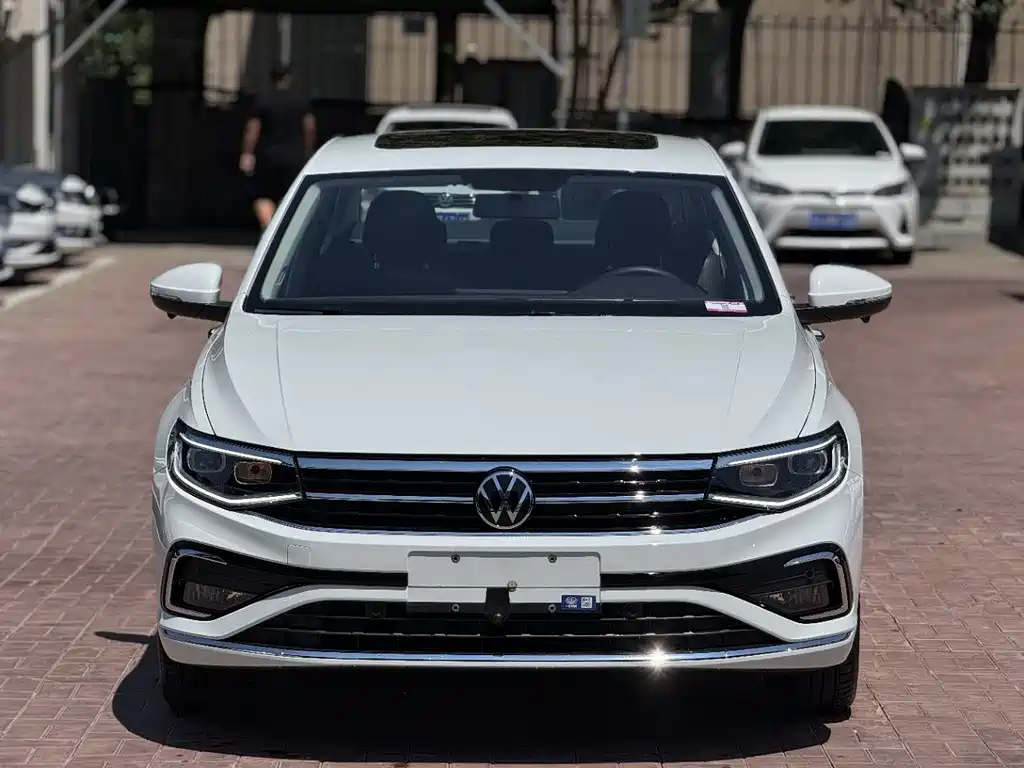 Volkswagen Bora 2023