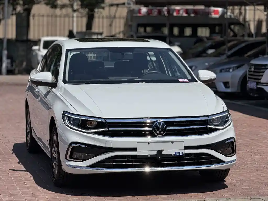 Volkswagen Bora 2023