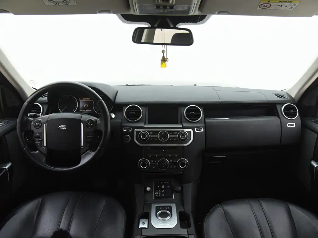 Land Rover Discovery 2016 — фото 14