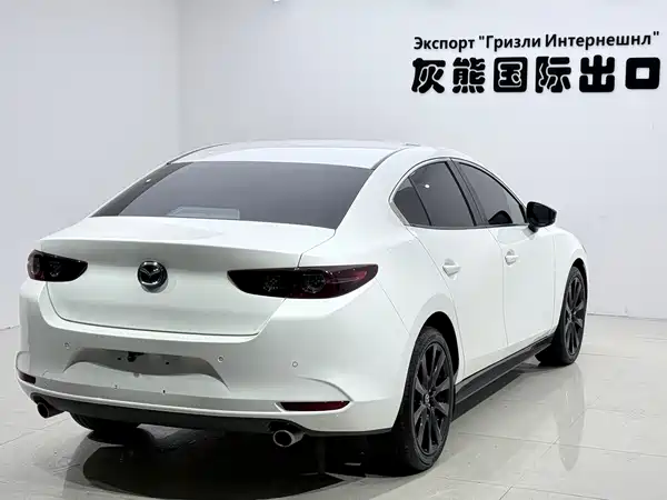 Mazda 3 Axela 2023