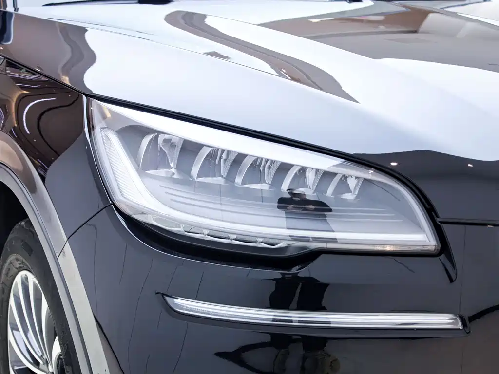 Lincoln Aviator 2024 — фото 14