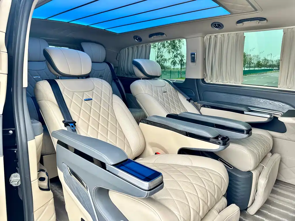 Mercedes-Benz Vito 2022 — фото 32