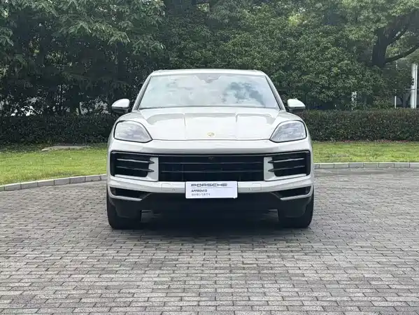 Porsche Cayenne 2024