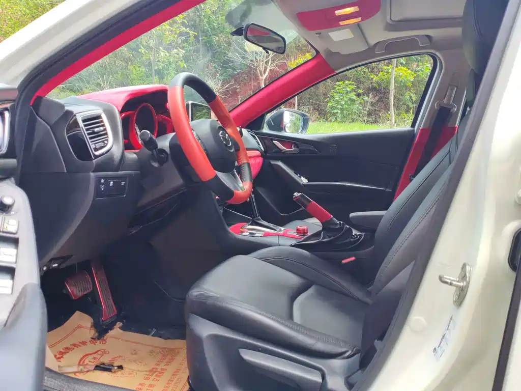 Mazda 3 Axela 2016