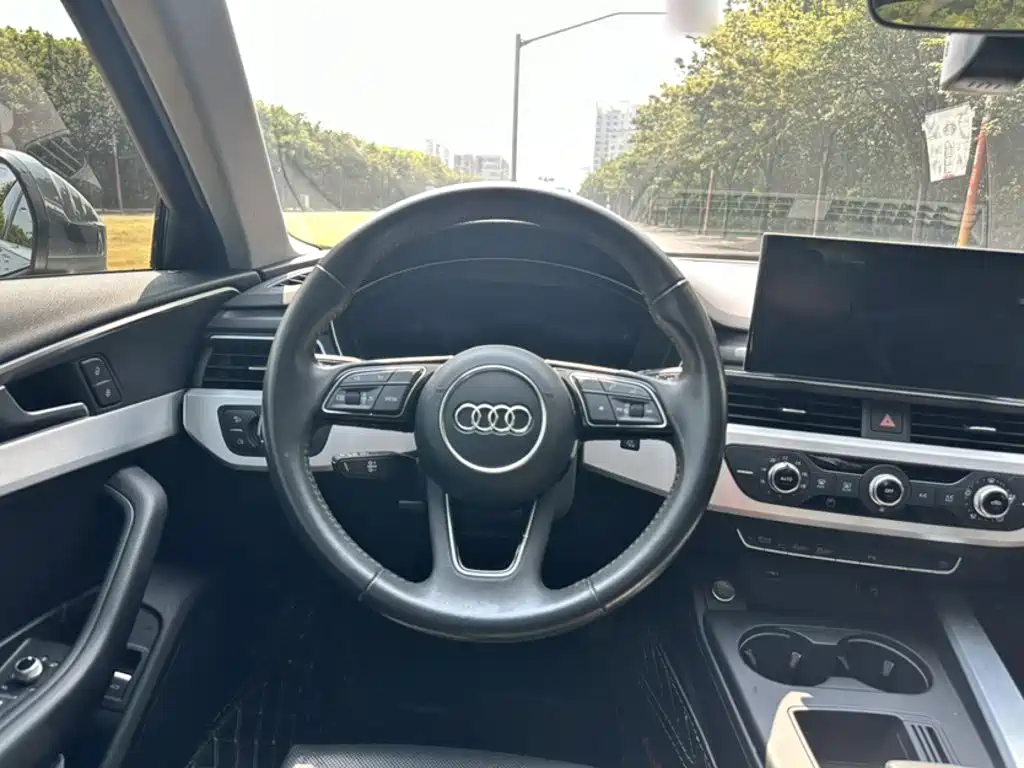 Audi A4L 2020 — фото 10