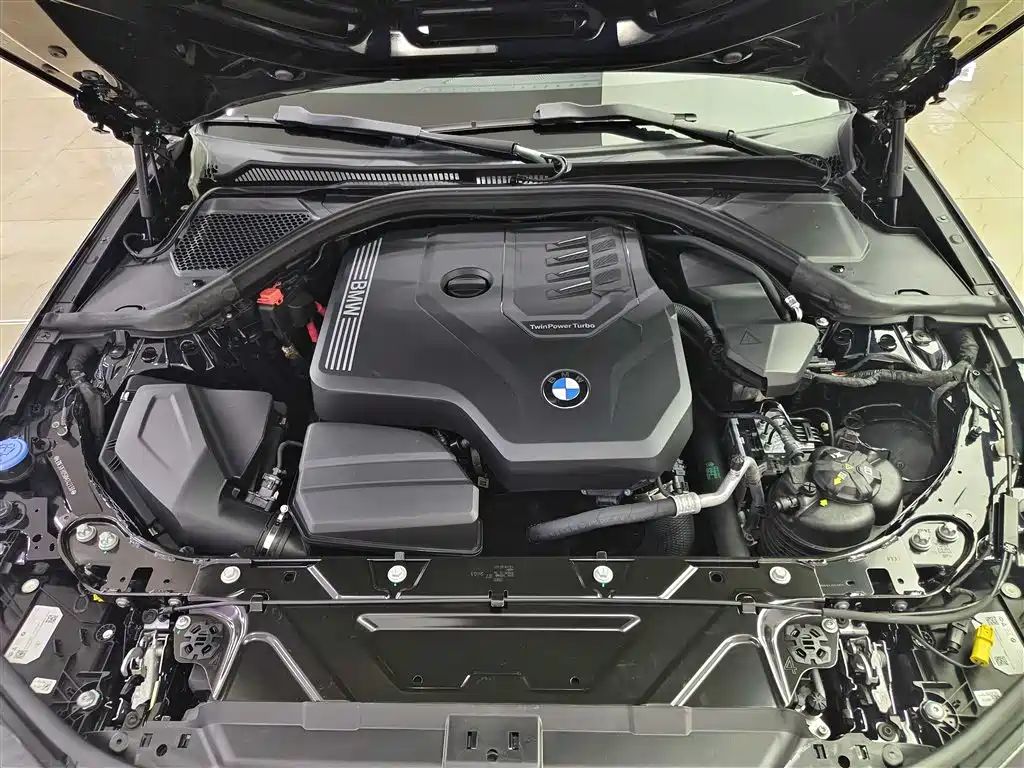 BMW 3 Series 2024 — фото 15