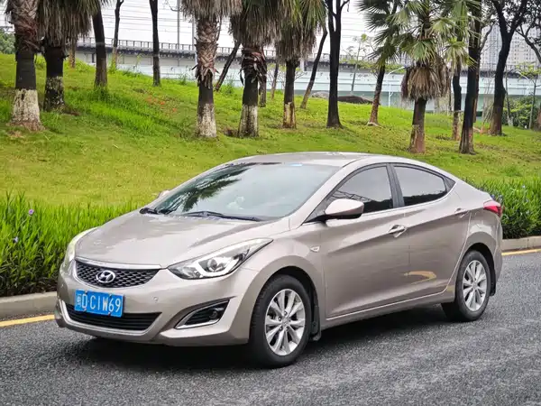 Hyundai Elantra Langdong 2016