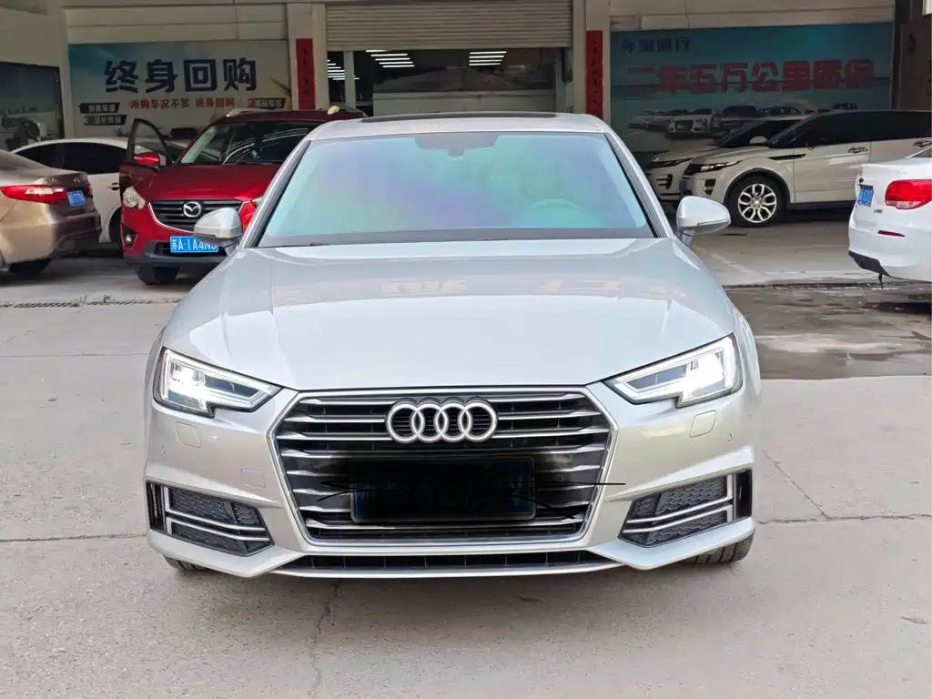 Audi A4L 2019
