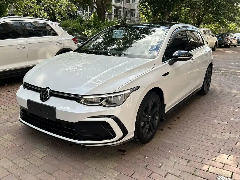 Volkswagen Golf 2023