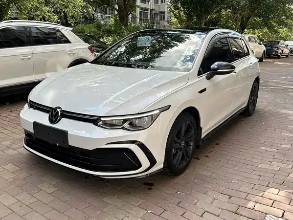 Volkswagen Golf 2023