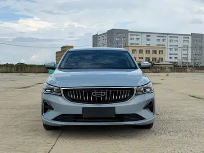Geely Emgrand 2023