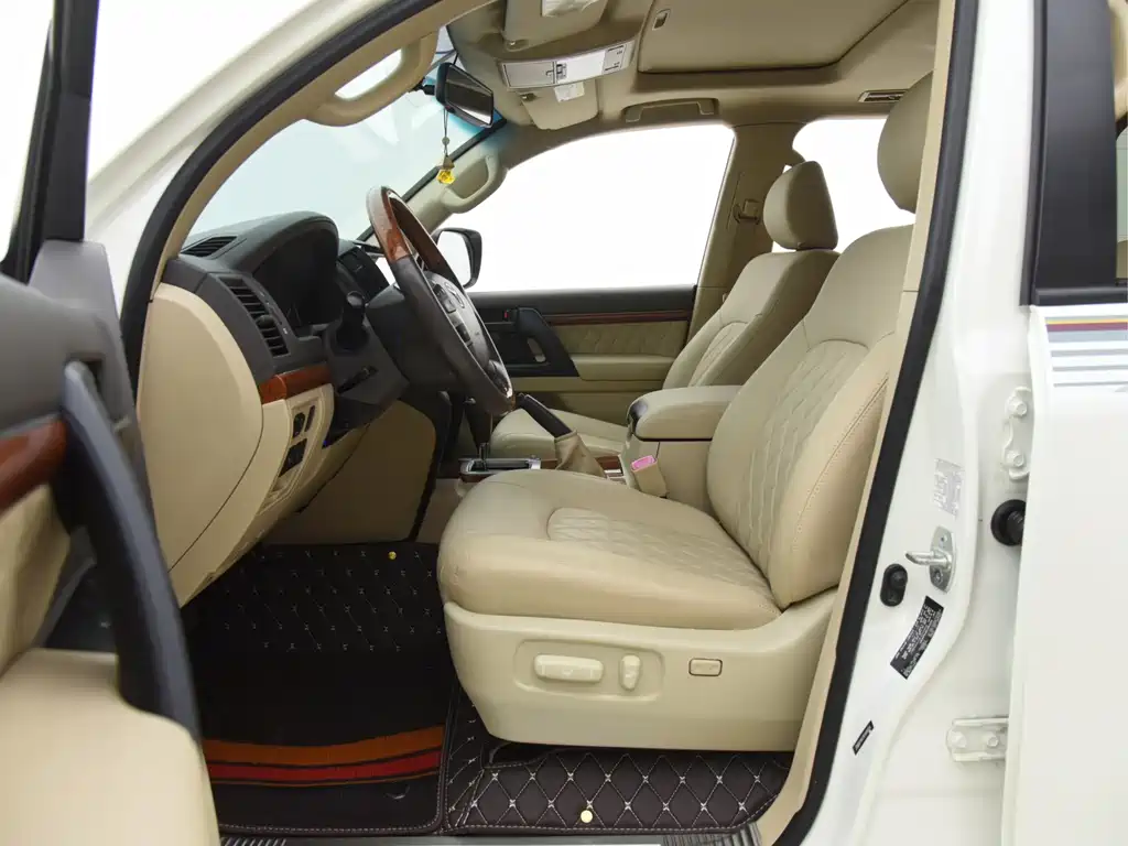 Toyota Land Cruiser 2015 — фото 12
