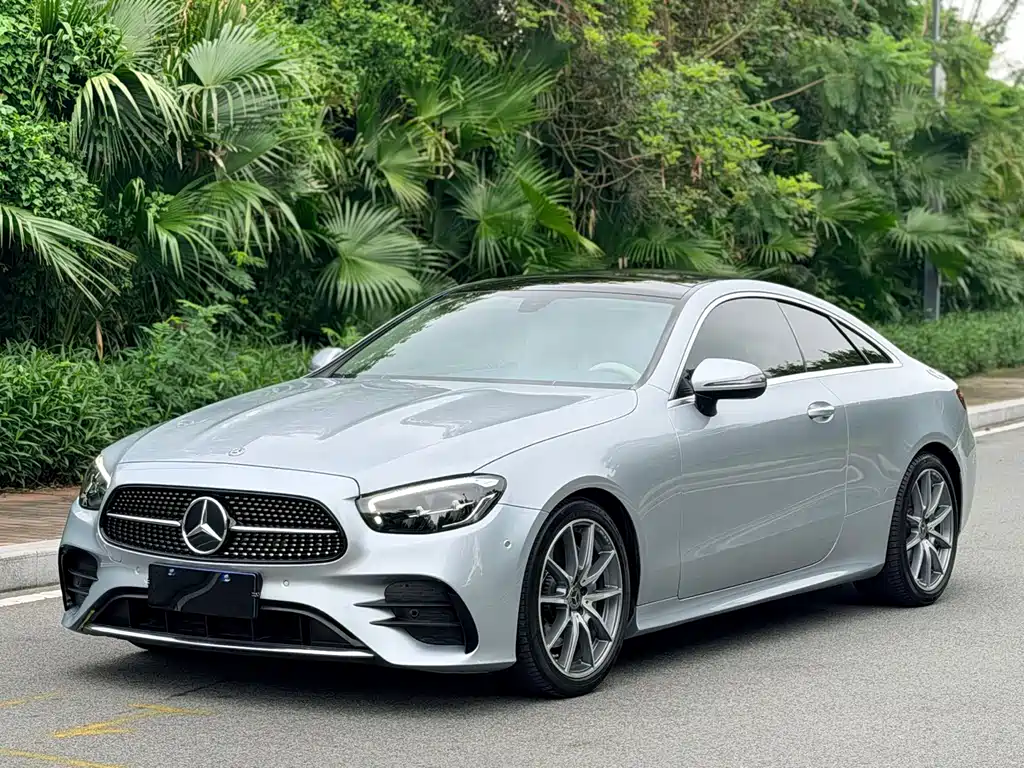 Mercedes-Benz E-Class 2022