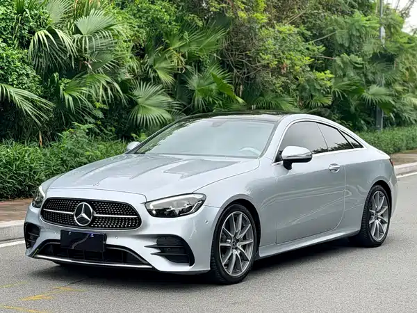Mercedes-Benz E-Class 2022