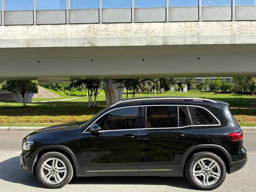 Mercedes-Benz GLB 2022 — фото 4