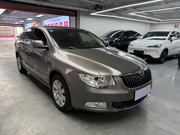 Skoda Superb 2013