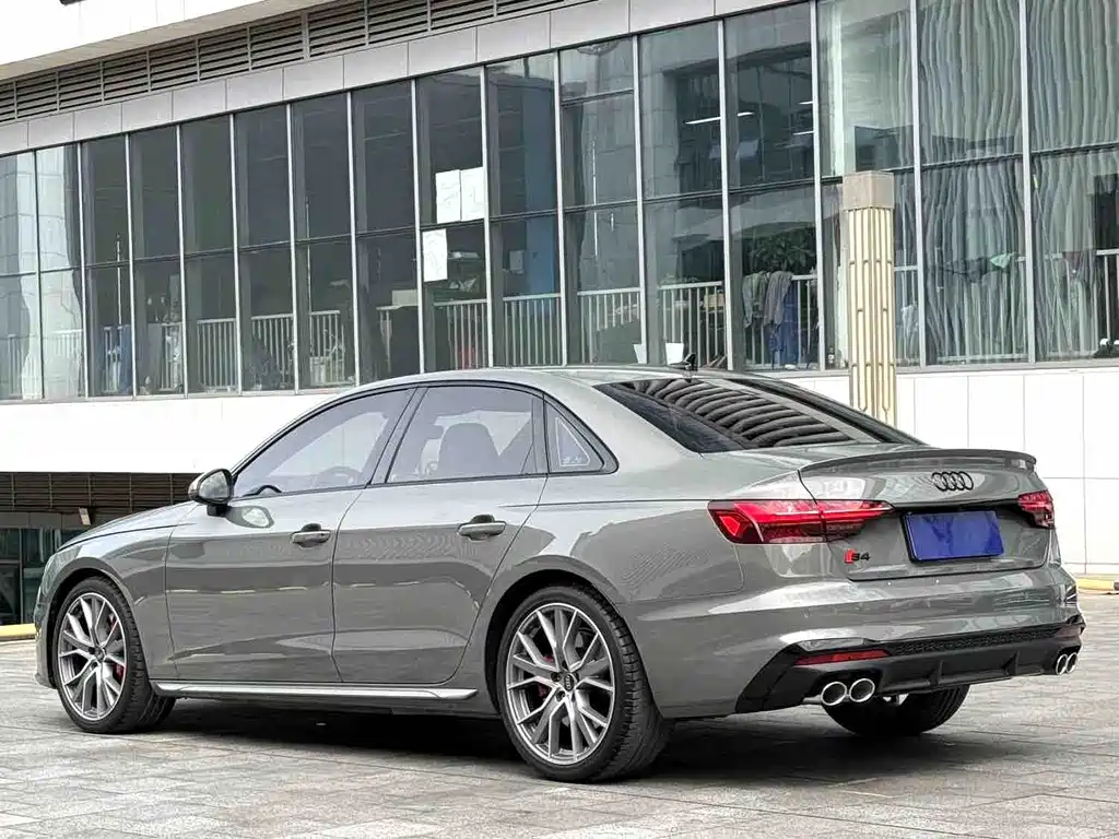 Audi S4 2023