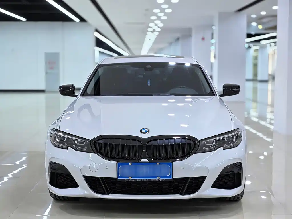 BMW 3 Series 2022
