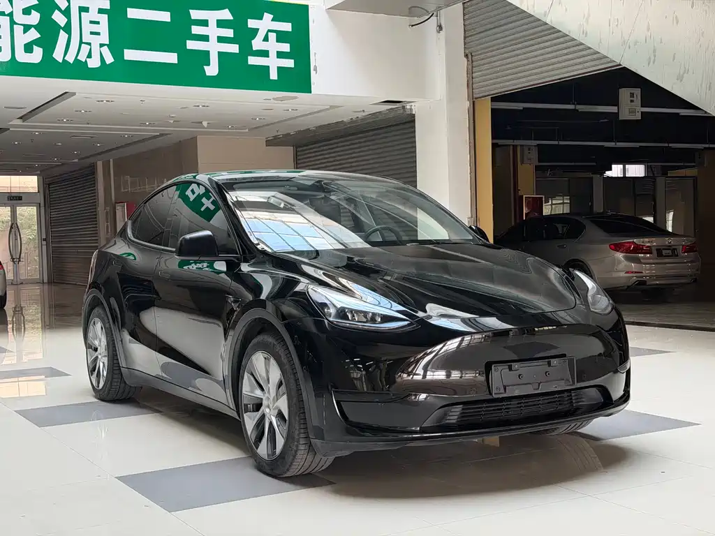 Tesla Model Y 2023 — фото 3