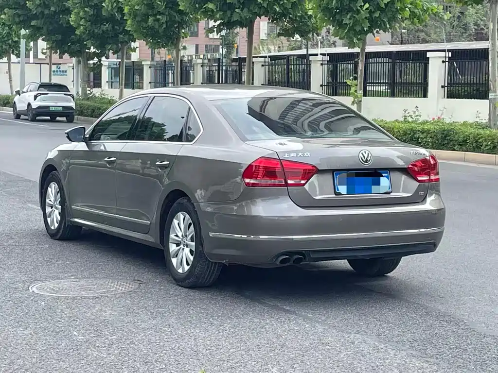 Volkswagen Passat 2014 — фото 7
