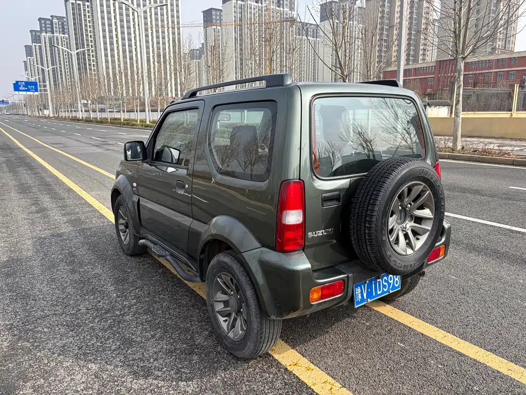 Suzuki Jimny 2017 — фото 7