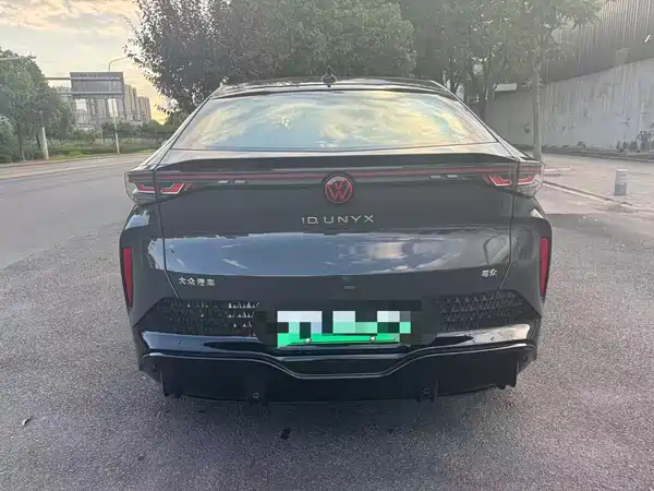 Volkswagen Distinctive 06 2025
