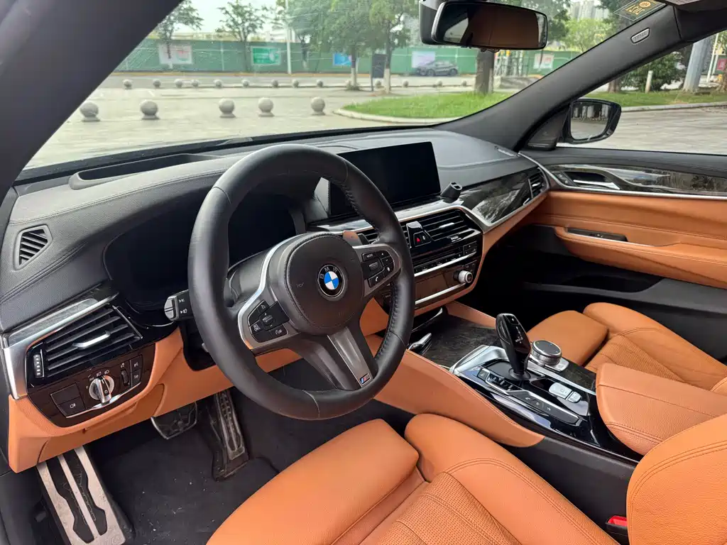 BMW 6 Series GT 2019 — фото 8