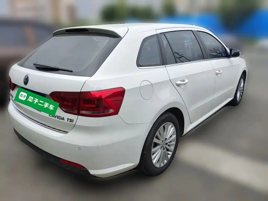 Volkswagen Gran Lavida 2015