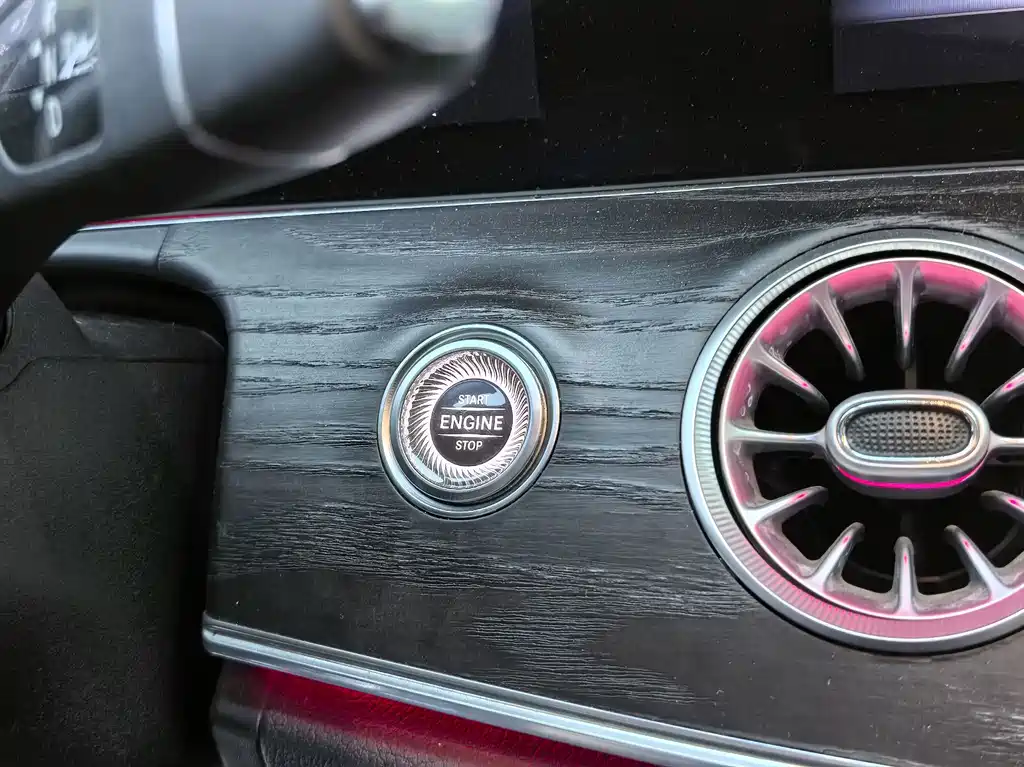 Mercedes-Benz E-Class 2020 — фото 9