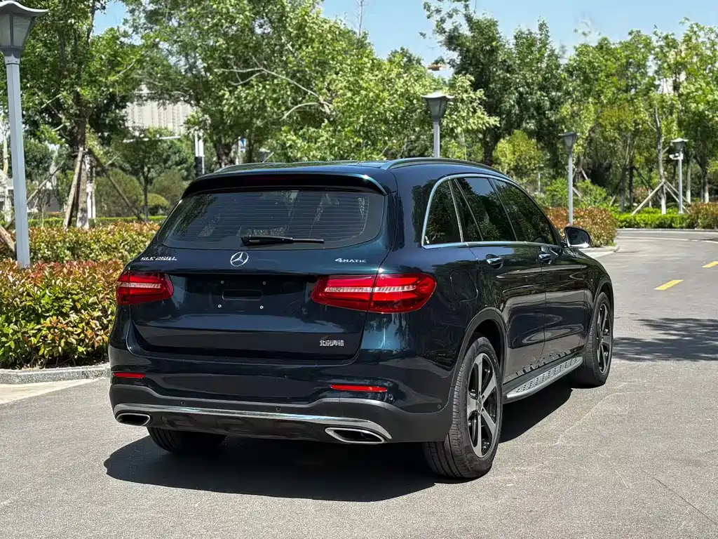 Mercedes-Benz GLC 2019 — фото 9